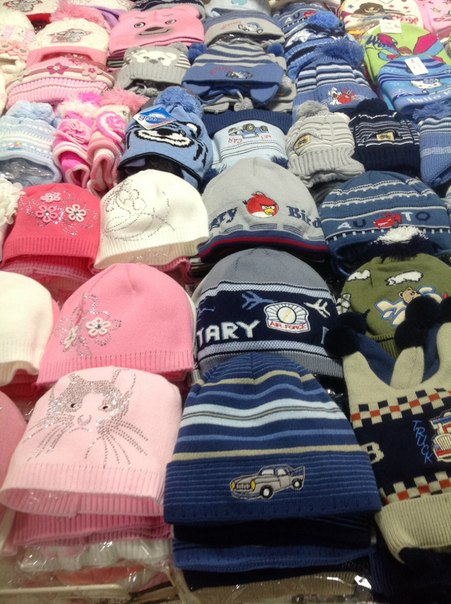 Все шапки по 290 руб