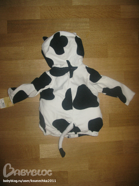 Костюмчик Carters 12 мес - 1000 руб