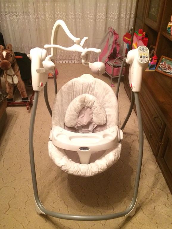 Качели Graco loving hug. В отл. состоянии. 2000р