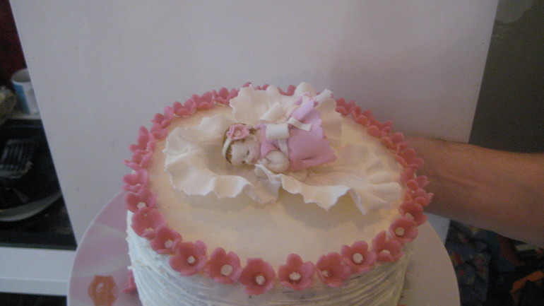 на основе шифонового бисквита