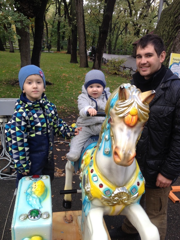 Октябрю 2013