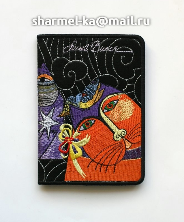 Вышитая обложка на паспорт "Коты Laurel Burch. Обожание"