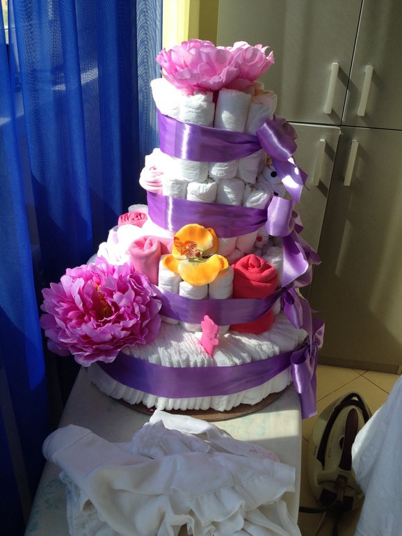 Первый торт из памперсов)