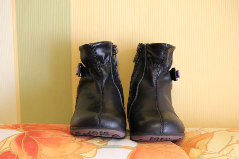 Crocs (С7), Капика (Kapika, разм.23), Minimen (разм.23), PrettyGirl (разм.23), Ridlcat (разм.23)