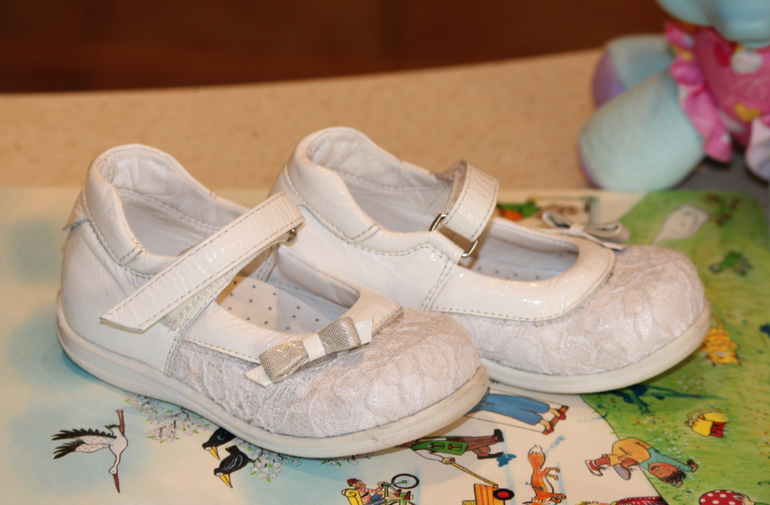 Crocs (С7), Капика (Kapika, разм.23), Minimen (разм.23), PrettyGirl (разм.23)