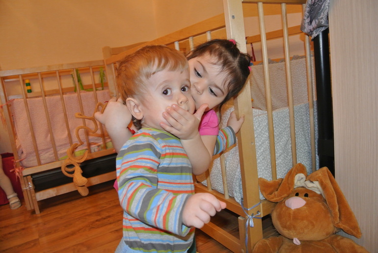 пофоткались с двоюродной сестричкой !!!!!!!!!!!!!!