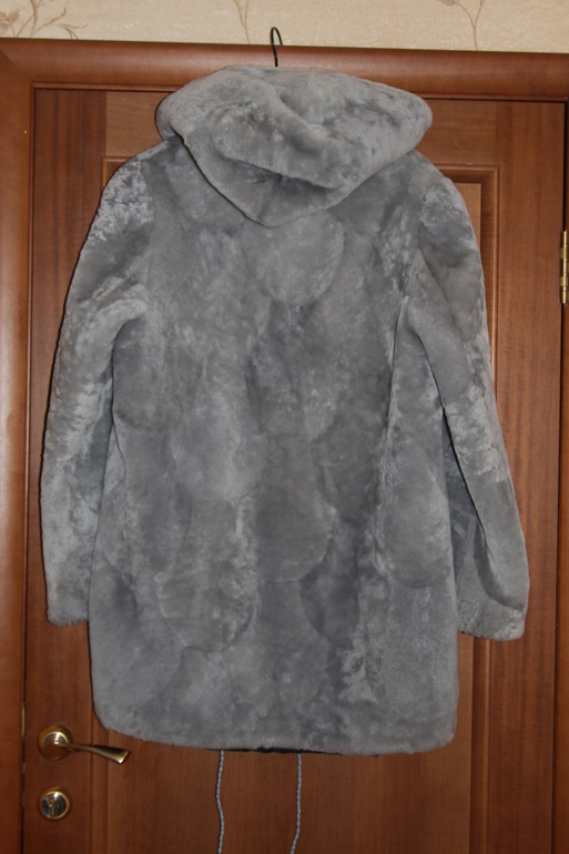 Продам женскую верхнюю одежду, размер 50 +