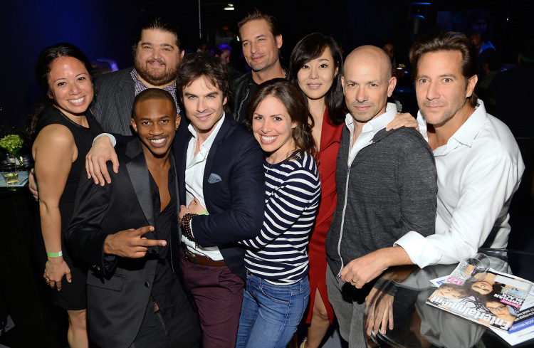 10 лет спутся)