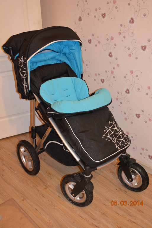 Продаю прогулочную коляску Geoby C780