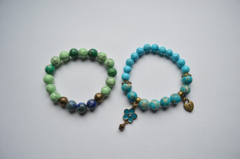 Красивые браслеты в подарок и себе любимой)