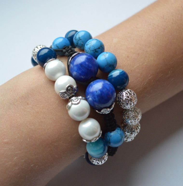 Красивые браслеты в подарок и себе любимой)