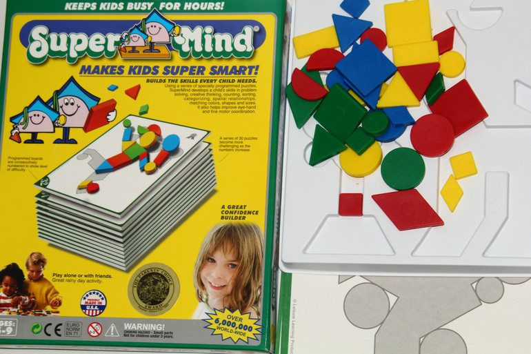 Игрушки в год и десять