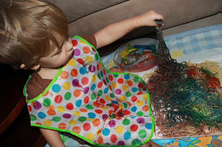 ммм.. макароны...