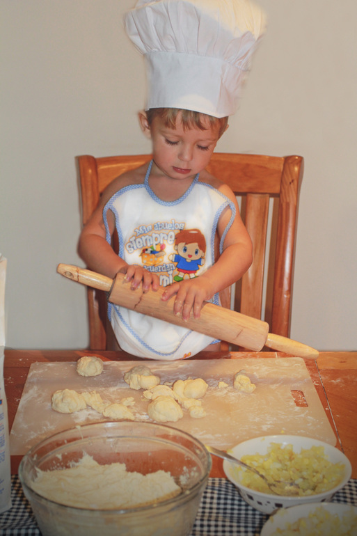 Напекли мы пирожков