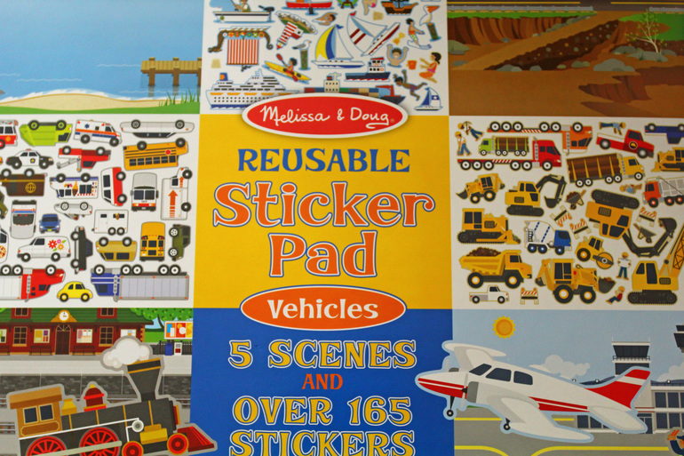 Игрушки в год и десять