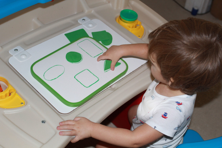 Знакомство с геометрическими фигурами