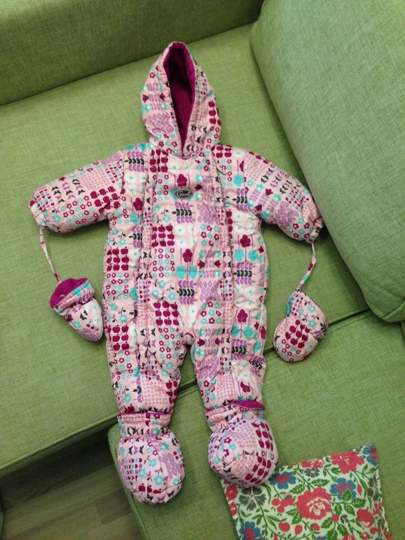 Комбинезон gusty 5-9 месяцев 2000 р.