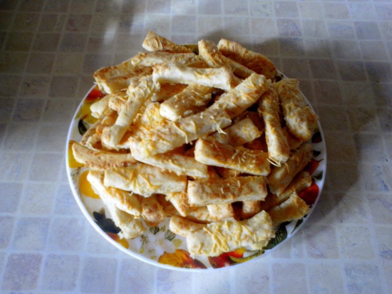 Сырные палочки Подстели соломку