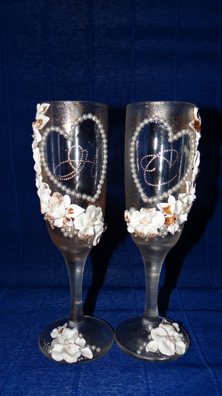 Бокальчики на свадьбу.