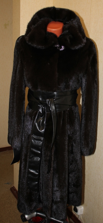 Шубка норочка0американка короткий ворс и очень густой подпушек...цена 65000р!!! -это спец-предложения, были по 88000р...