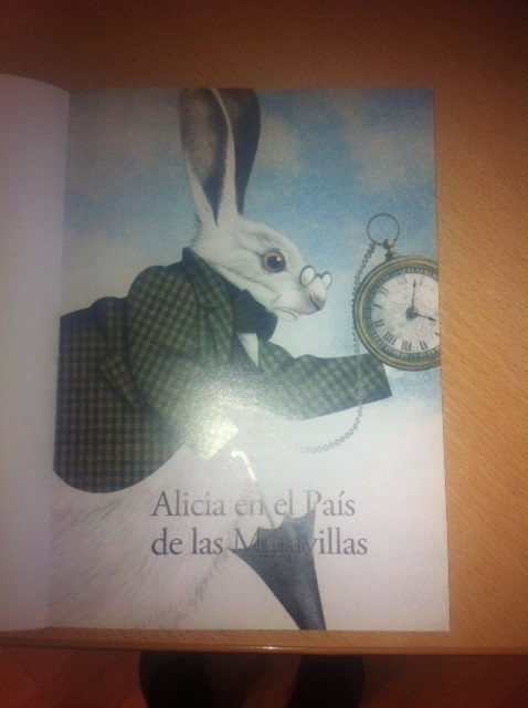 Alicia En El Pais De LAS Maravillas (Spanish Edition)