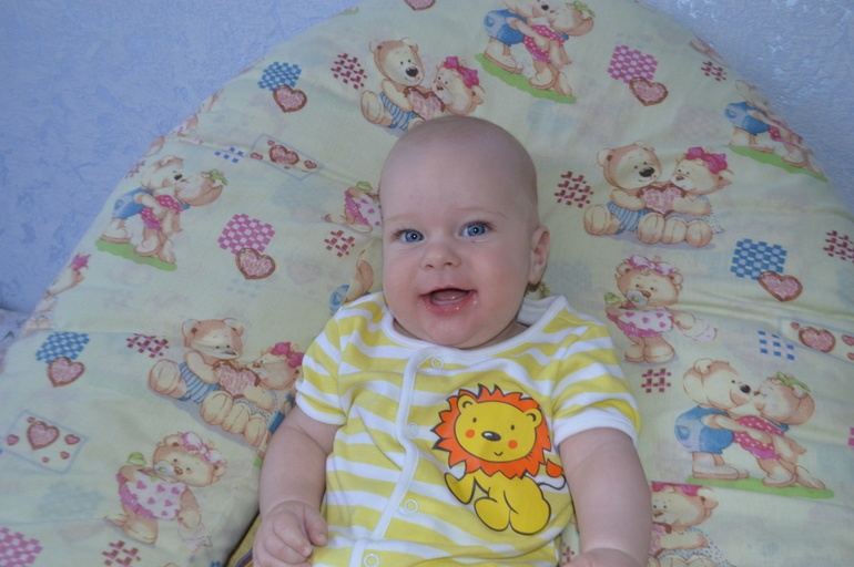 Первый зубик