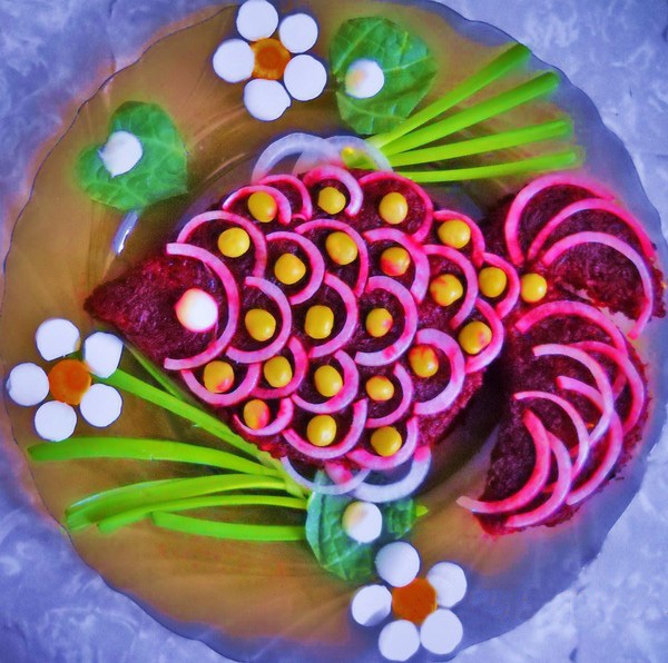 Подборка оформлений салатов