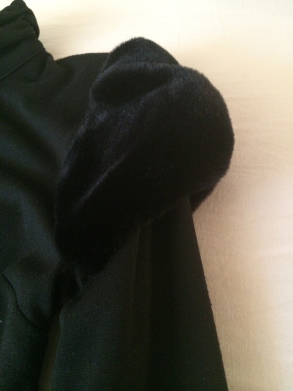 Одежда 42-44-46 новая и в идеале. Дешево.