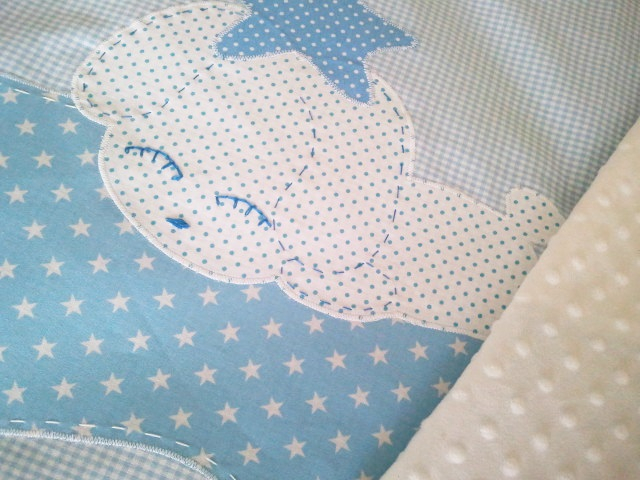 Детское легкое одеяльце и матрасик для пеленального столика 