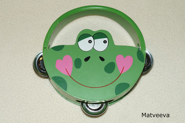 Наши деревянные игрушки 10 мес - до 1,7 . Часть 4 - музыкальные инструменты.