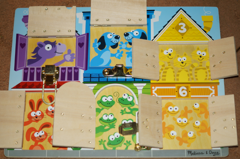 Наши деревянные игрушки 10 мес - до 1,7 . Часть 1.