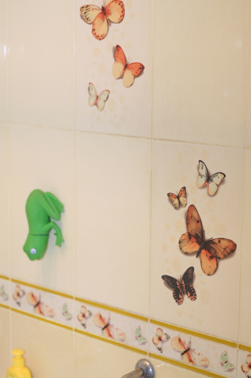 А к нам прилетели бабочки!