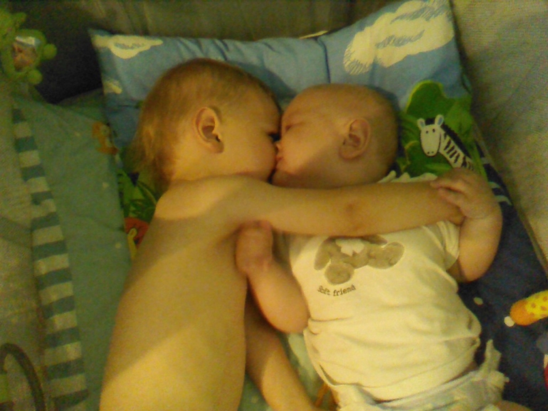 О нашей семье и обещанный рассказик о погодках