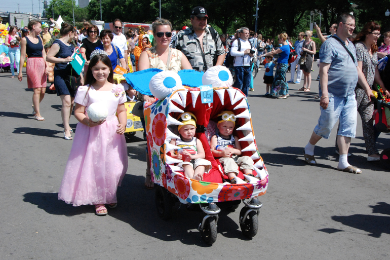 Парк Горького и Парад колясок 2014