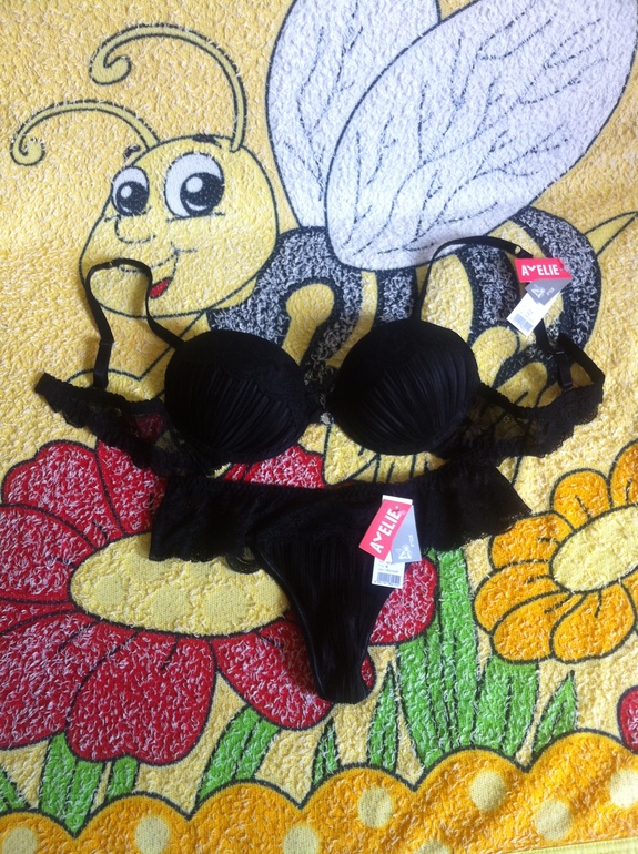 Нижнее белье и несравненные купальники