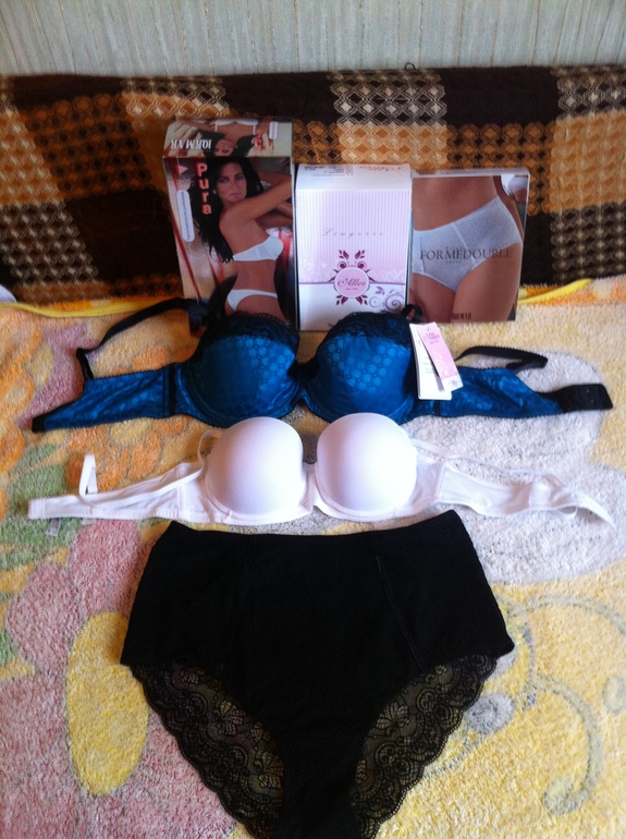 Нижнее белье и несравненные купальники