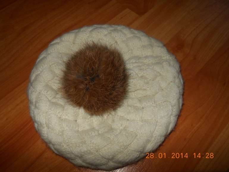 Шапочки б/у  р- 46