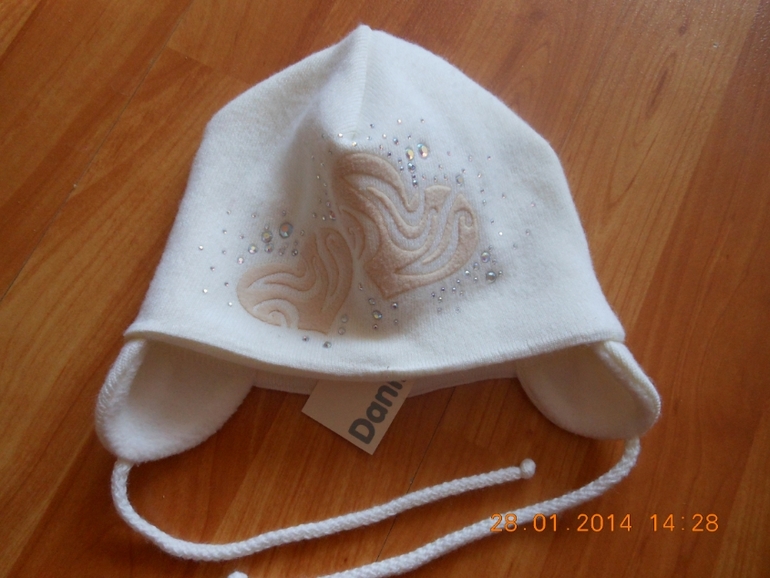 Шапочки б/у  р- 46