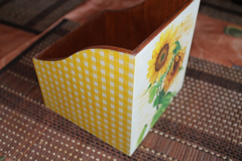 Совместный декупаж короба для специй.