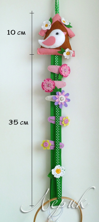 В комнате маленькой модницы беспорядку не место!