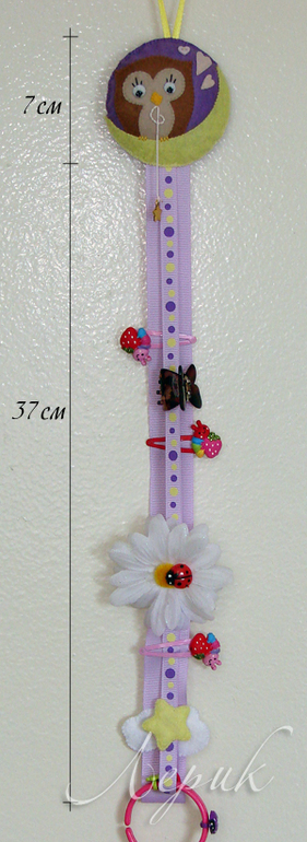 В комнате маленькой модницы беспорядку не место!