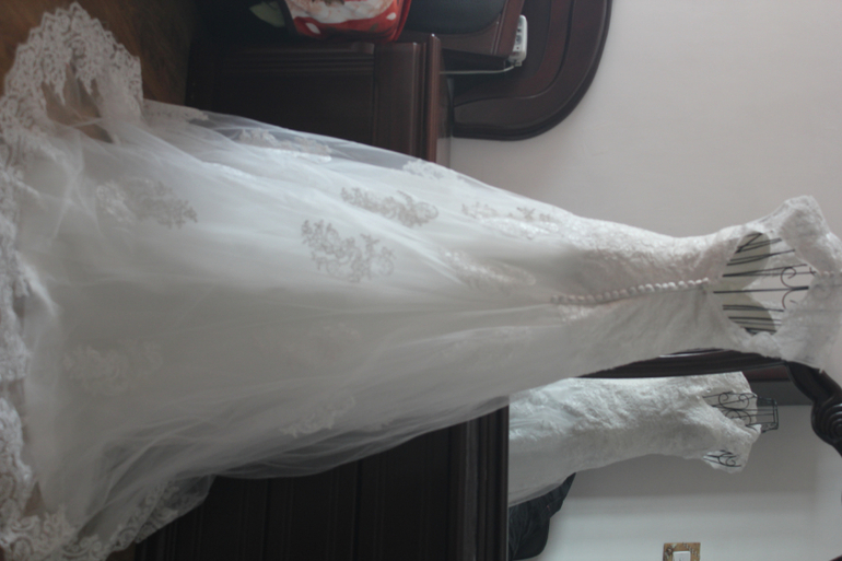 Хваст. Фото посредника. СВАДЕБНОЕ ПЛАТЬЕ!