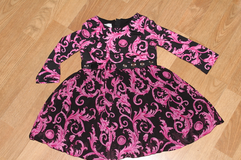 Продам платье Versace, размер 3 года .