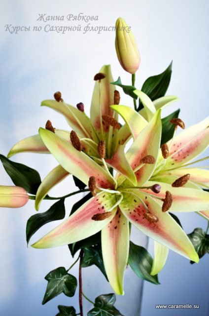 Букет Сахарных лилий:)))