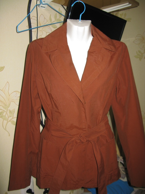 Верхняя одежда .44-46-48 . почта .