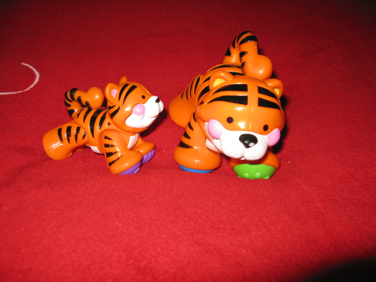 Игрушки . от погремушек до конструкторов . почта .