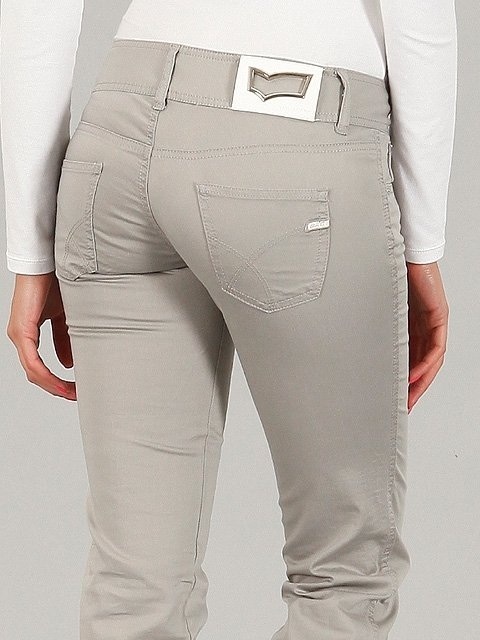 Продам брючки Gas ( oригинал ) р. 25