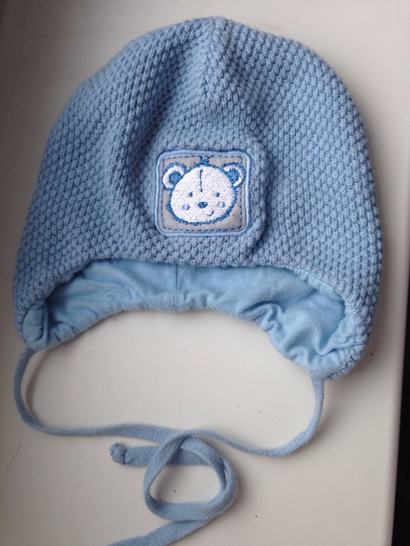 Шапочки для мальчика. Москва, Бутово, почтой не меняюсь!