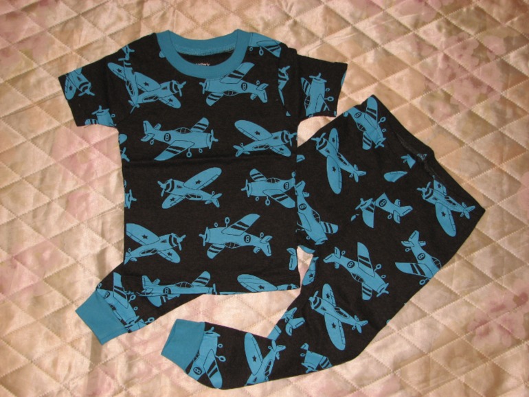 Carters пижамки с коротким рукавом+позже бодики