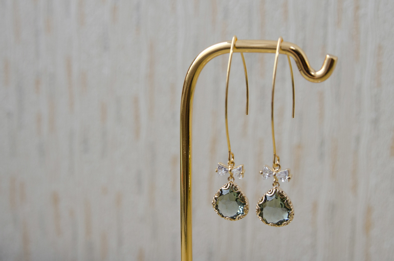 Серьги с цирконами